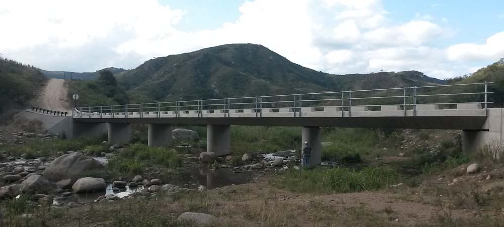 Nicon Lovu River Bridge